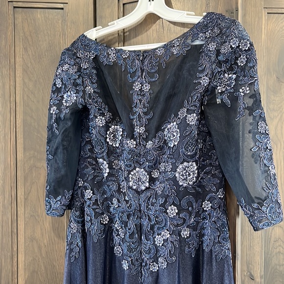 New!!! 3/4 length beaded bodice chiffon dress by Elizabeth K - Picture 4 of 7